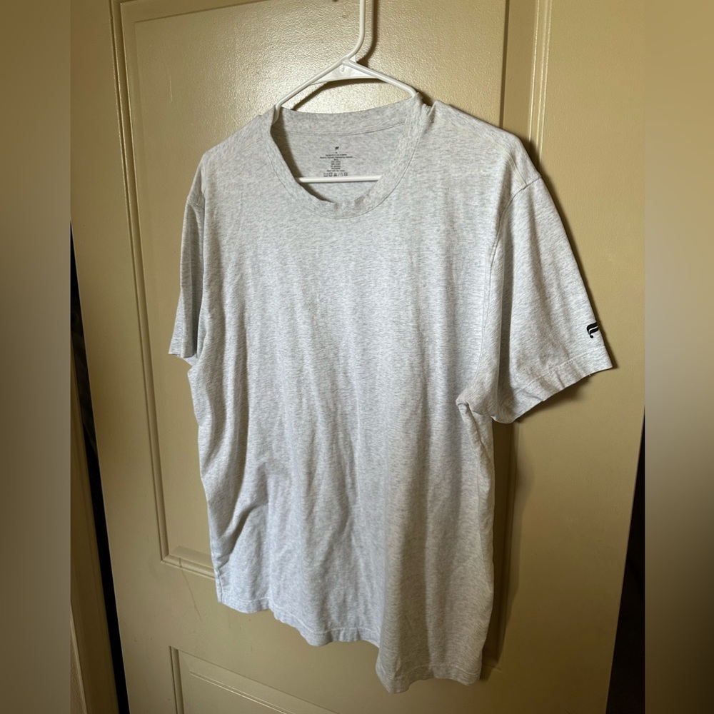 Men’s XL Fabletics Grey Crew Neck Athletic T-Shirt!